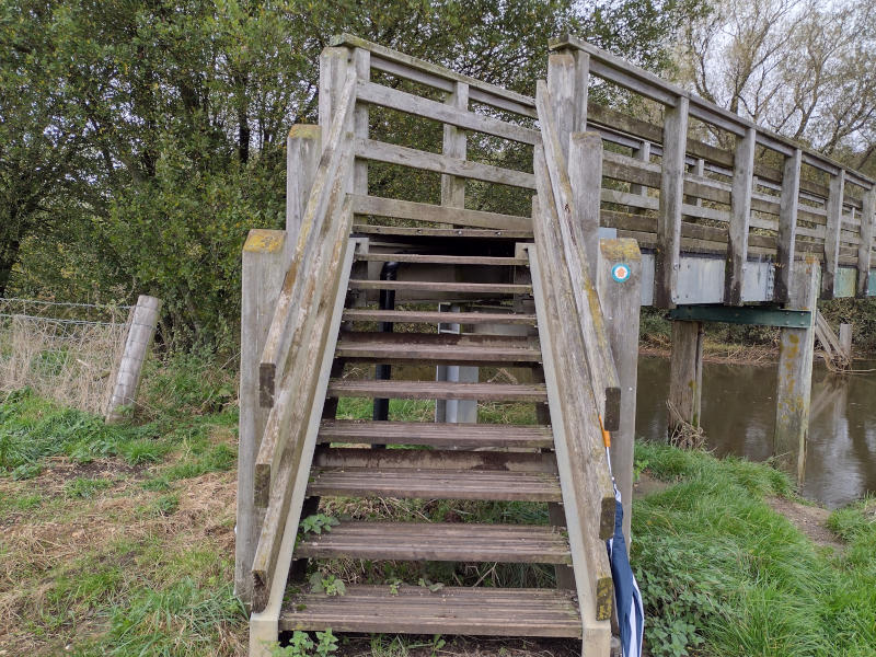 Eye bridge over the rver Stour near Wimborne