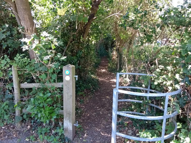The start of the Stour valley way path at the Pear 